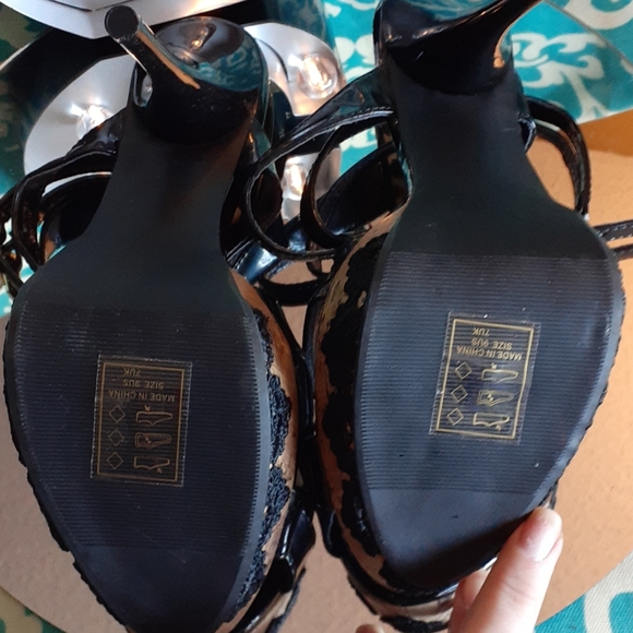 SHOE DAZZLE - BLACK with CORK & LACE HEEL - GORGEOUS SHOE - Picture 4 of 6